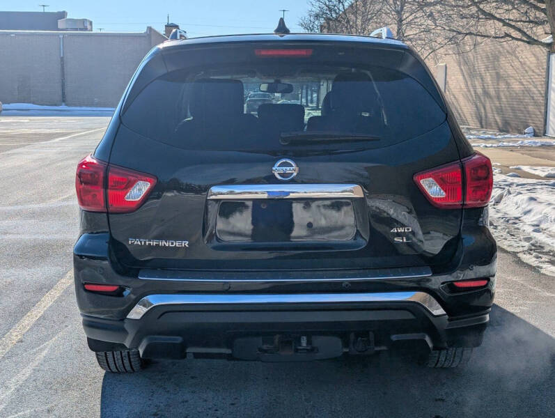 2019 Nissan Pathfinder SL