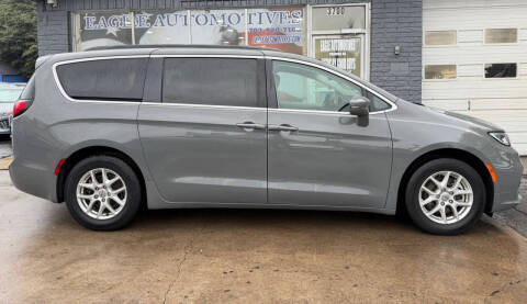 2022 Chrysler Pacifica Touring L