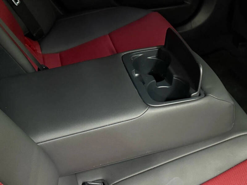 2023 Lexus ES 350 F SPORT Handling