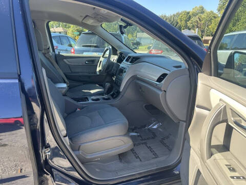 2017 Chevrolet Traverse LS