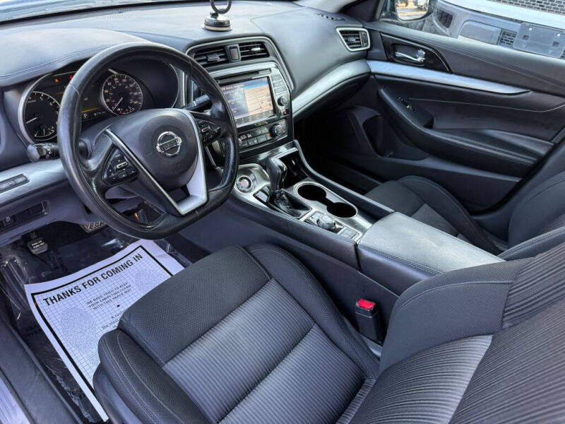2017 Nissan Maxima