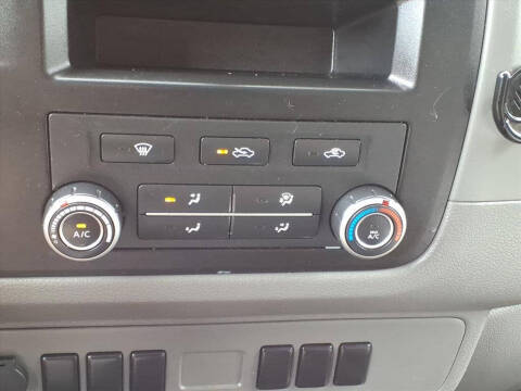 2017 Nissan NV 1500 S