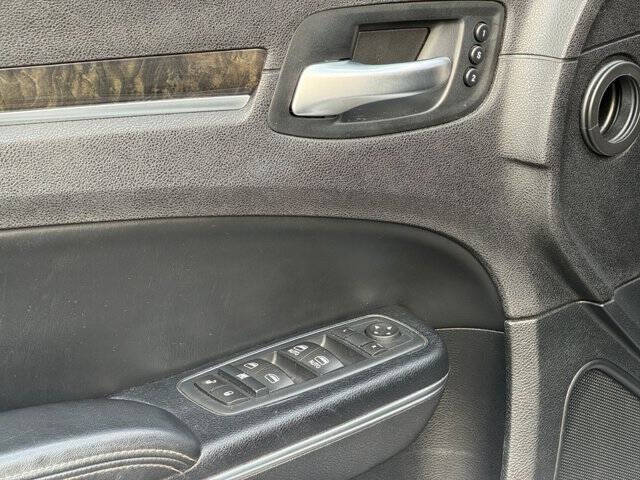 2016 Chrysler 300 C