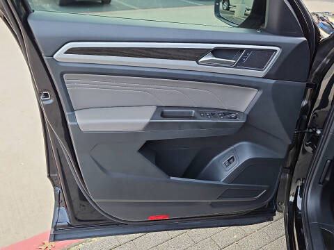 2023 Volkswagen Atlas V6 SE