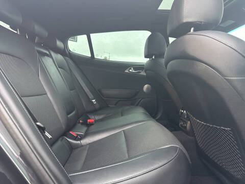 2019 Kia Stinger GT1