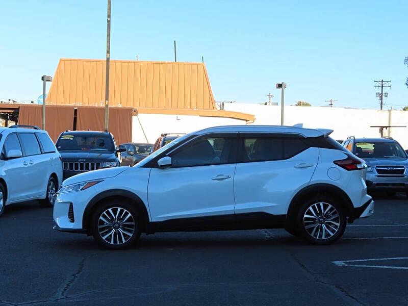 2022 Nissan Kicks SV