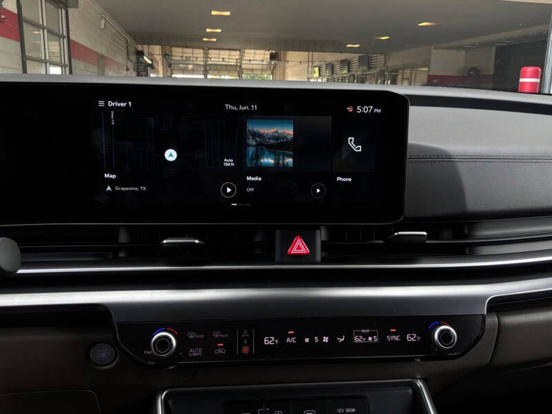 2026 Kia Carnival LXS