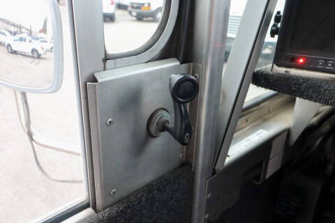 2015 Freightliner MT45 Chassis