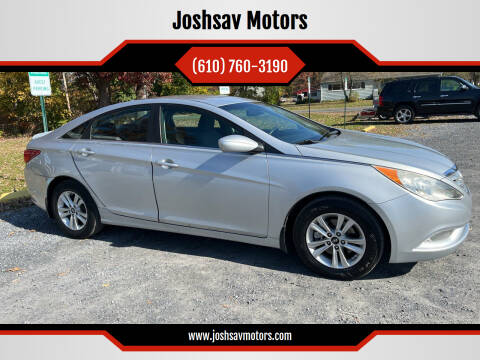 2013 Hyundai Sonata for sale at Joshsav Motors in Walnutport PA