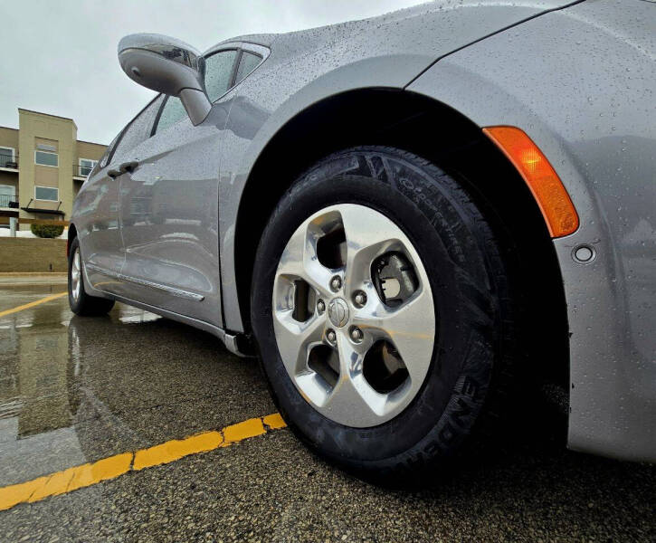 2018 Chrysler Pacifica Hybrid Limited