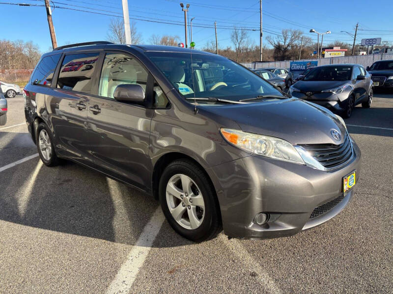 2011 Toyota Sienna