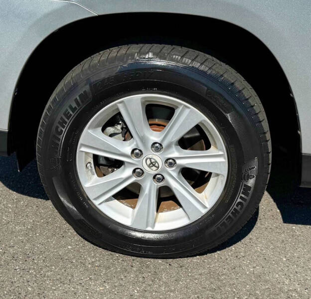 2011 Toyota Highlander SE