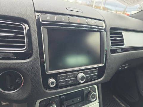 2017 Volkswagen Touareg V6 Wolfsburg