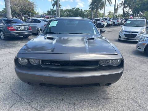 2014 Dodge Challenger SXT