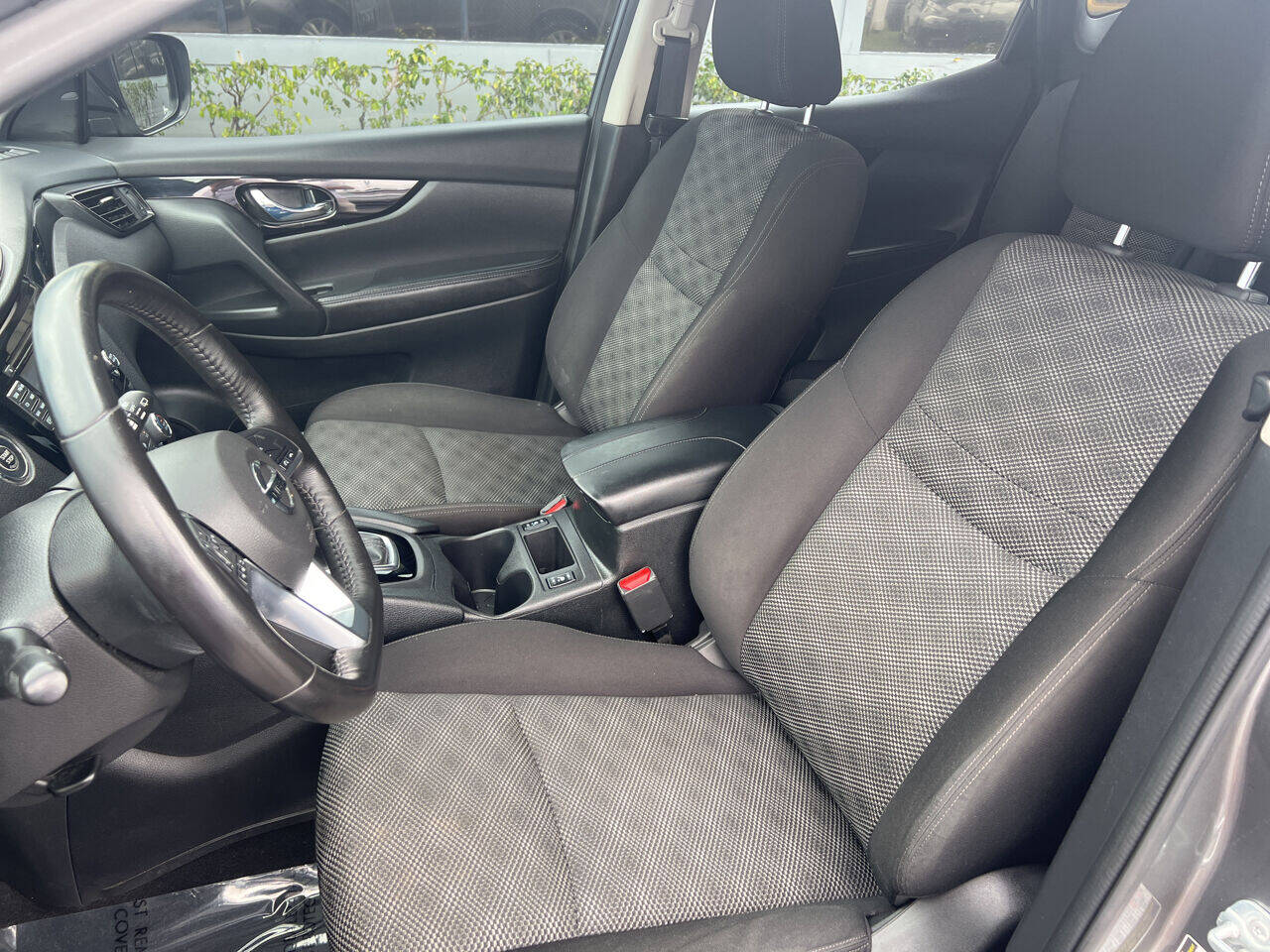2017 Nissan Rogue Sport  - $16,900