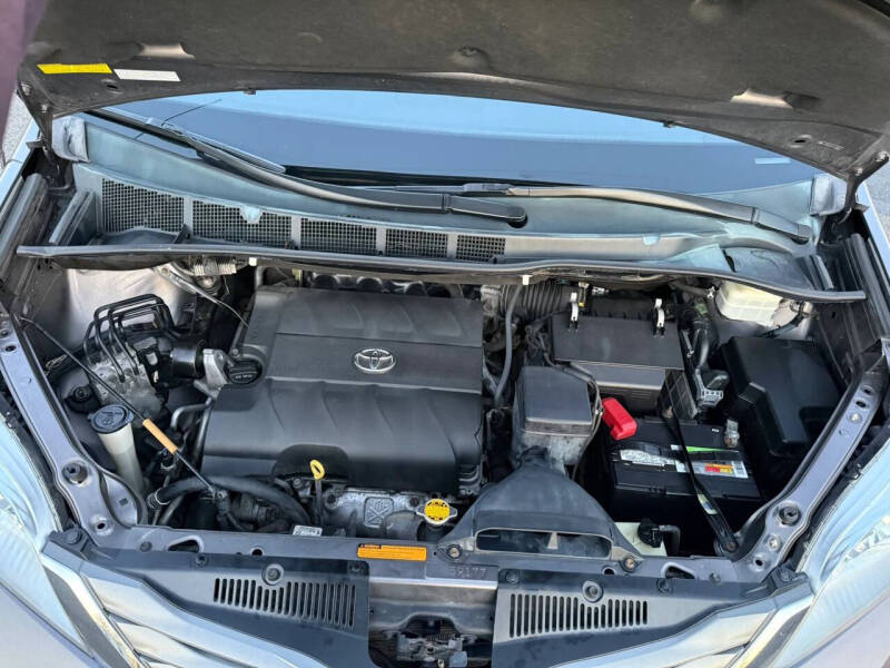 2014 Toyota Sienna