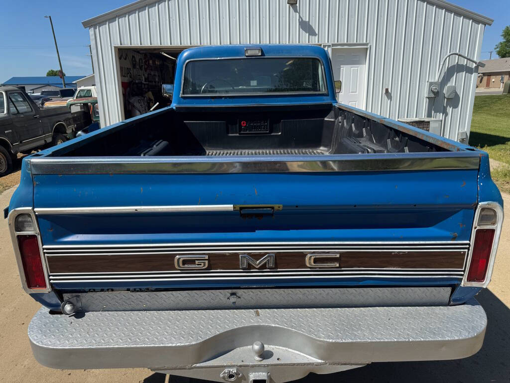 1972 GMC Sierra 2500 11