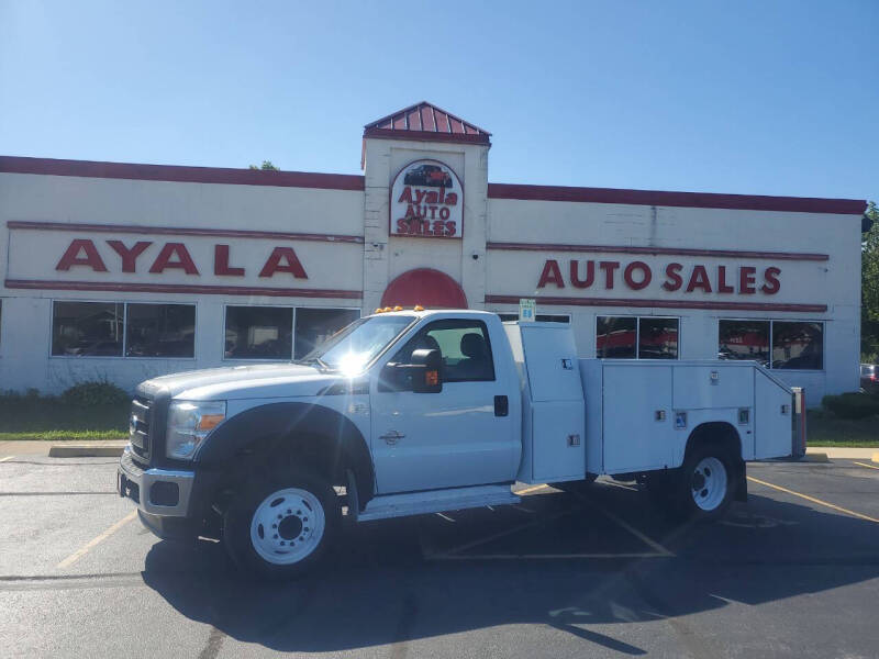 2012 Ford F550 null photo 2