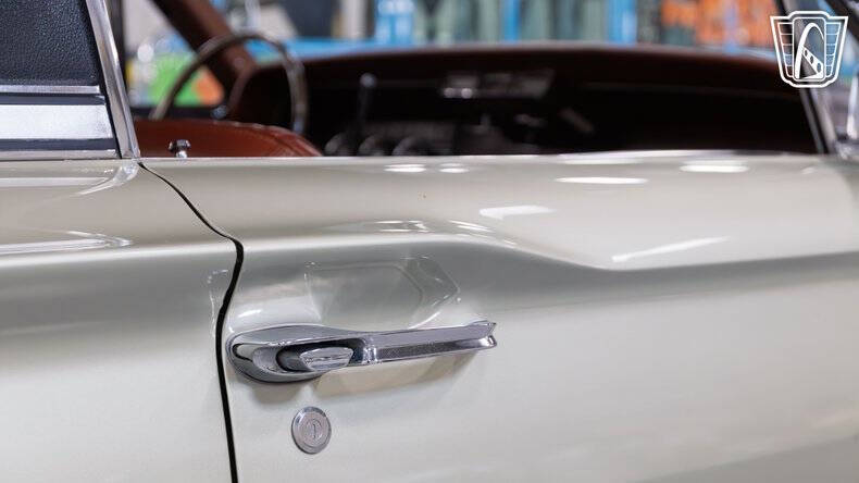 1966 Ford Thunderbird