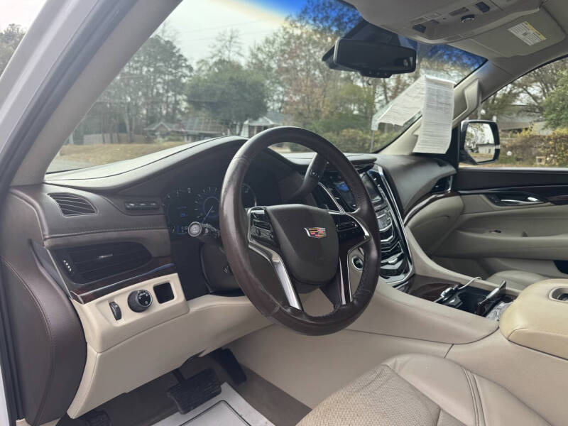 2016 Cadillac Escalade Luxury Collection