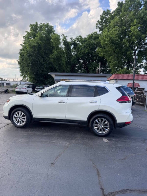 2017 Nissan Rogue SV