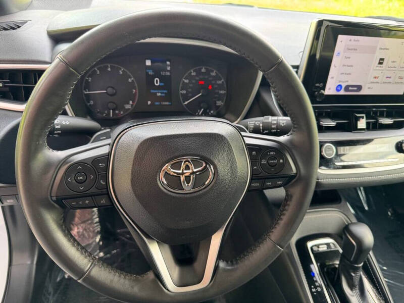 2024 Toyota Corolla Hatchback SE