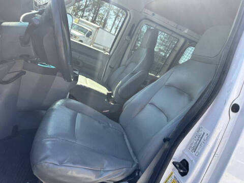 2013 Ford E-Series E-350 SD