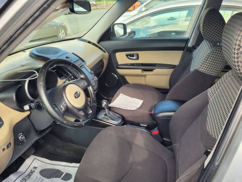 2013 Kia Soul +