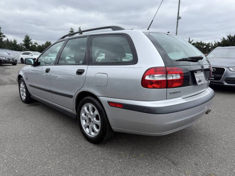2002 Volvo V40
