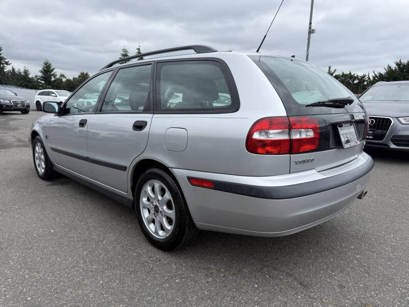 2002 Volvo V40