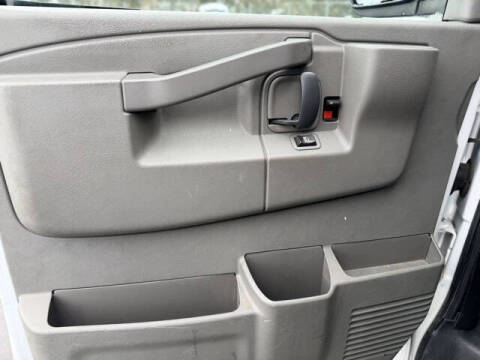 2017 Chevrolet Express 2500