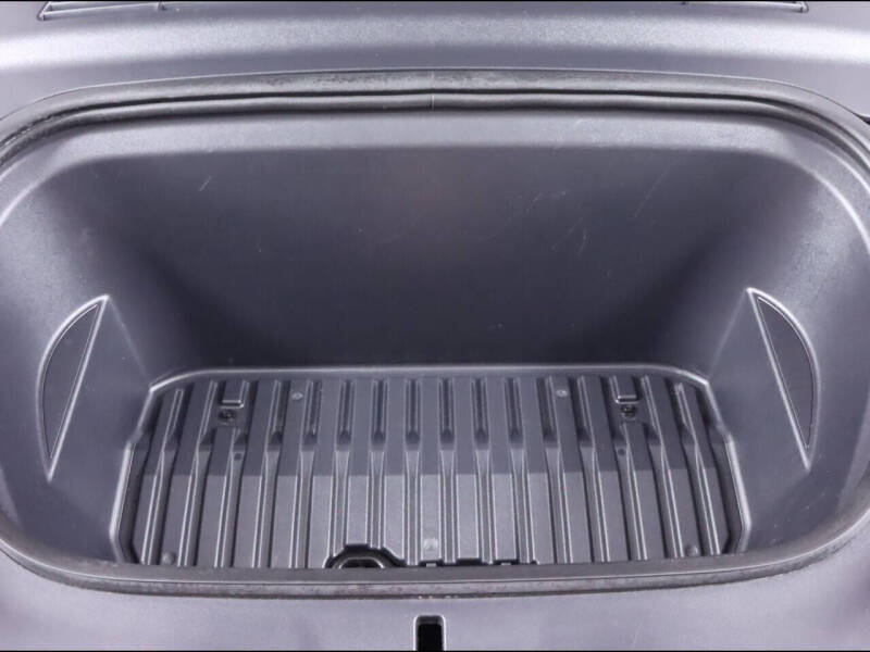2024 Tesla Model Y Performance