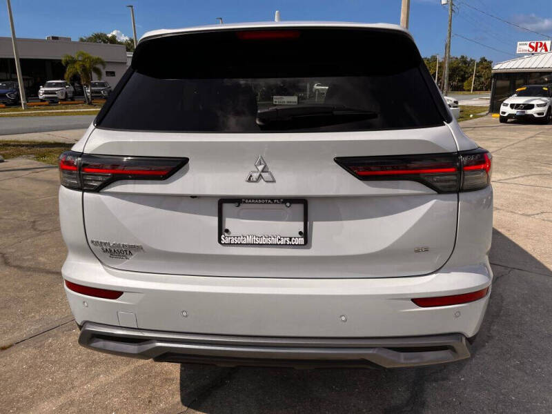 2026 Mitsubishi Outlander SE