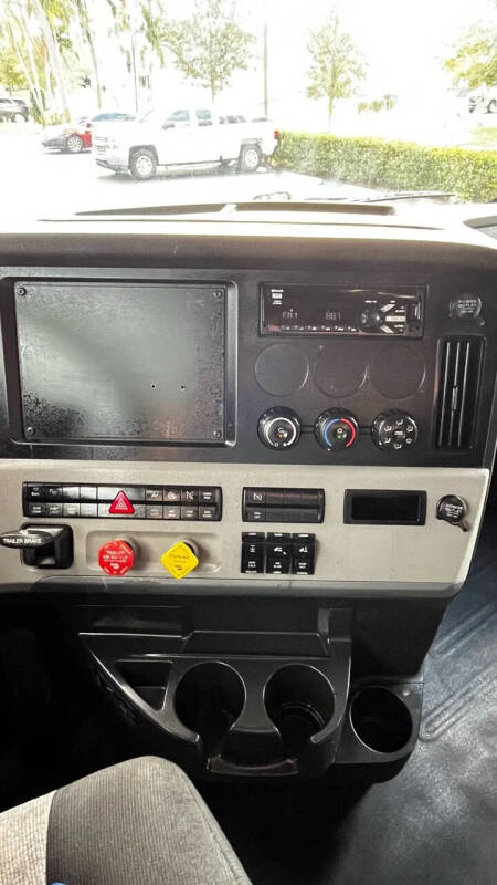 2020 Freightliner Cascadia