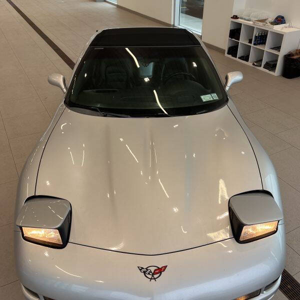 2002 Chevrolet Corvette 19