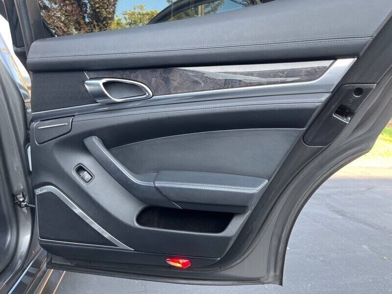 2012 Porsche Panamera Turbo S