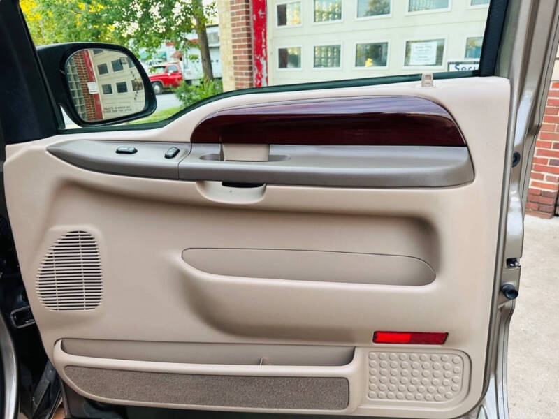 2004 Ford Excursion Limited