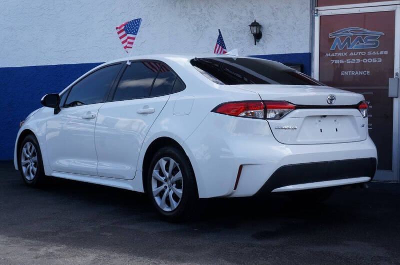 2020 Toyota Corolla LE