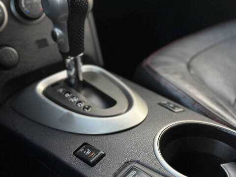 2012 Nissan Rogue SV w/SL Package