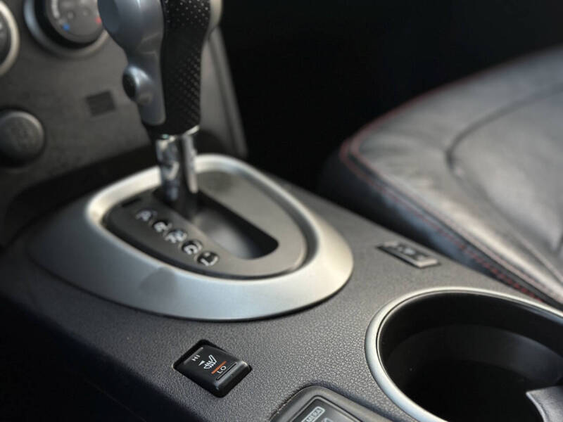 2012 Nissan Rogue SV w/SL Package