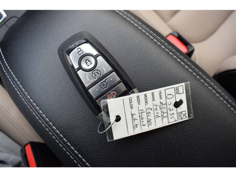 2022 Ford Escape Plug-In Hybrid Titanium