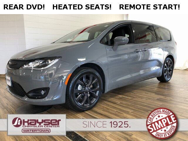 2020 Chrysler Pacifica Touring