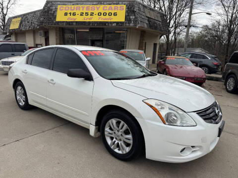 2011 Nissan Altima for sale at Courtesy Cars in Independence MO