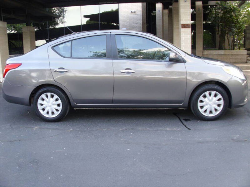 2012 Nissan Versa