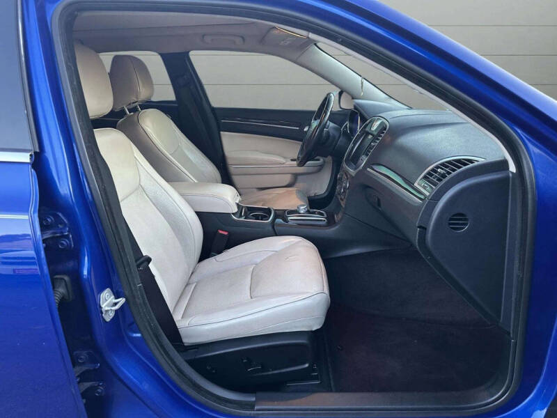 2018 Chrysler 300 Limited