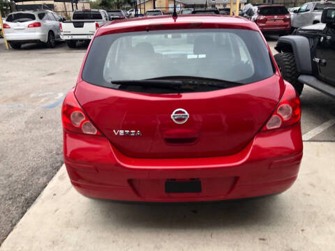 2012 Nissan Versa 1.8 SL