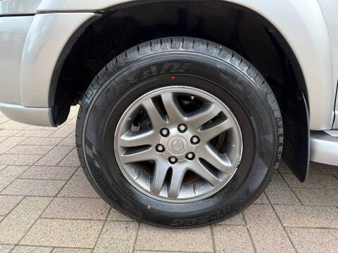 2004 Toyota Sequoia Limited