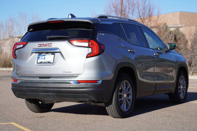 2024 GMC Terrain SLT