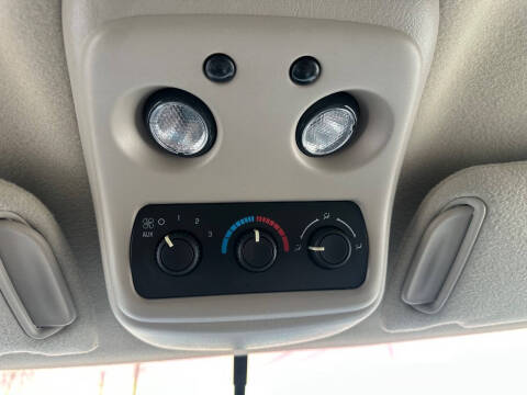 2004 Chevrolet Tahoe LS