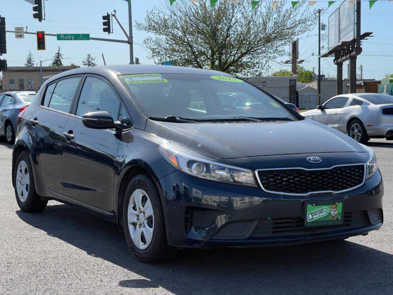 2017 Kia Forte5 LX